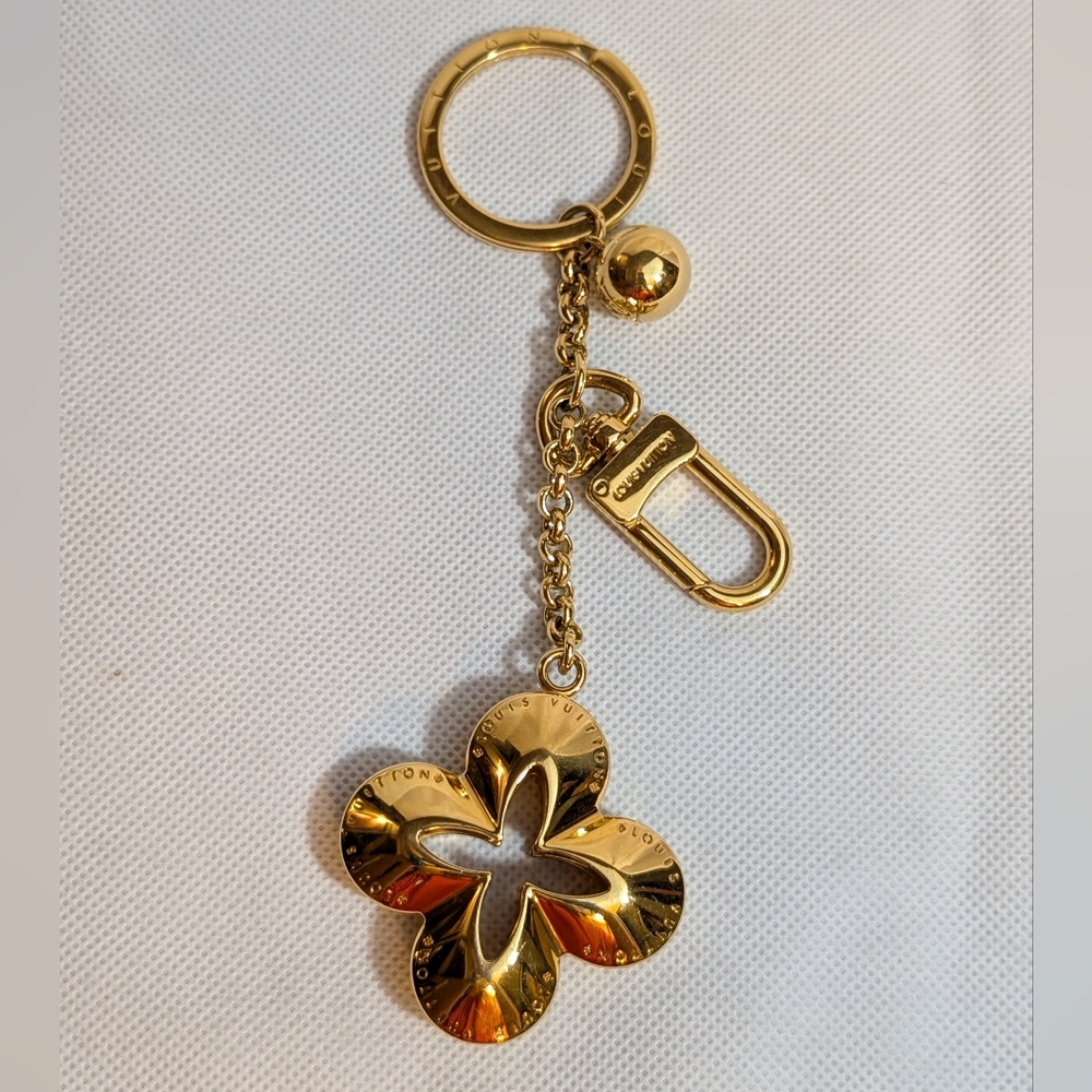 Louis Vuitton Eclipse Key Holder and bag Charm
